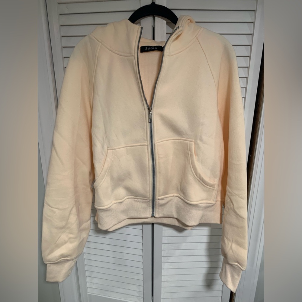 Peach colored zip-up sweatshirt, women’s size M - Picture 2 of 5